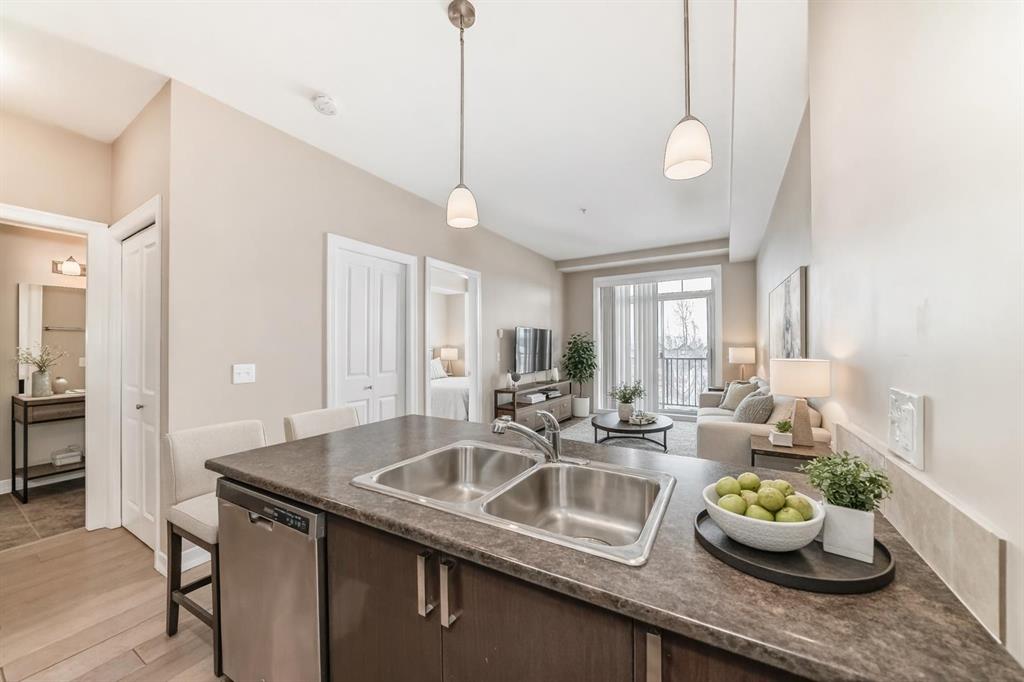 #311 117 Copperpond Common SE, Calgary, Alberta, T2Z 5E6