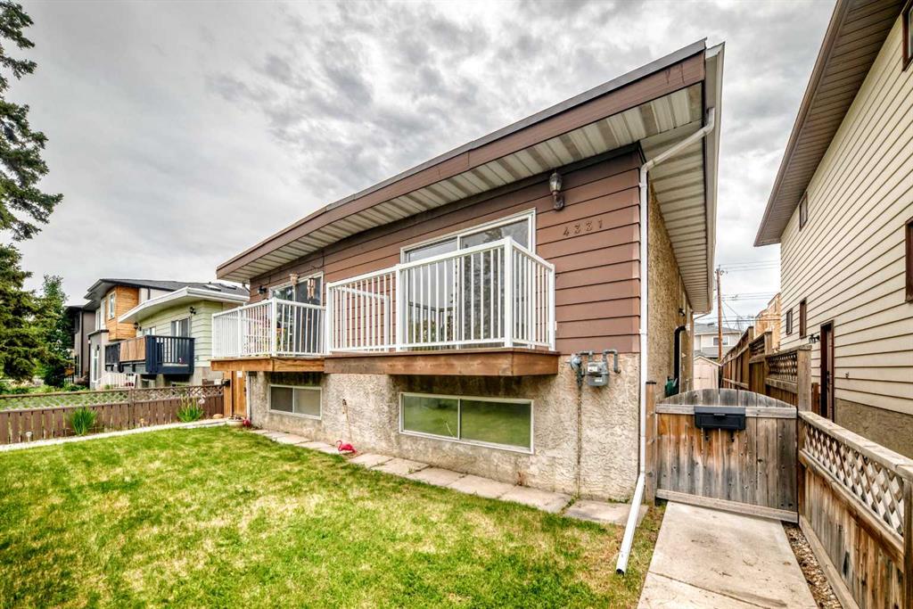 #4331 72 Street Street NW, Calgary, Alberta, T3B 2L1
