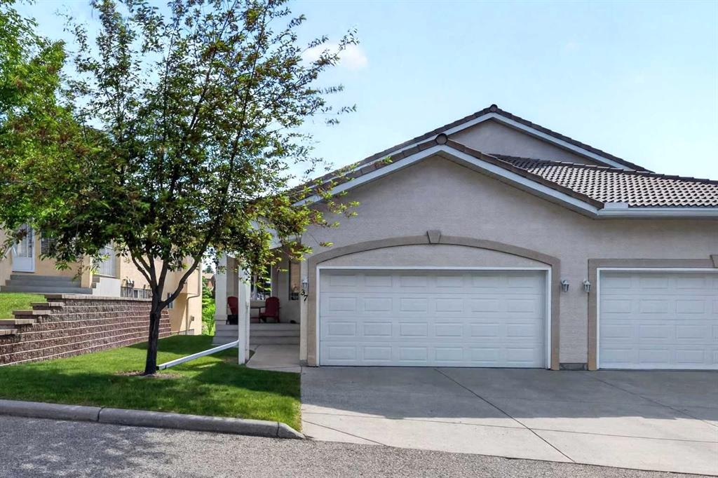 37 Scimitar Heath NW, Calgary, Alberta, T3L 2E1
