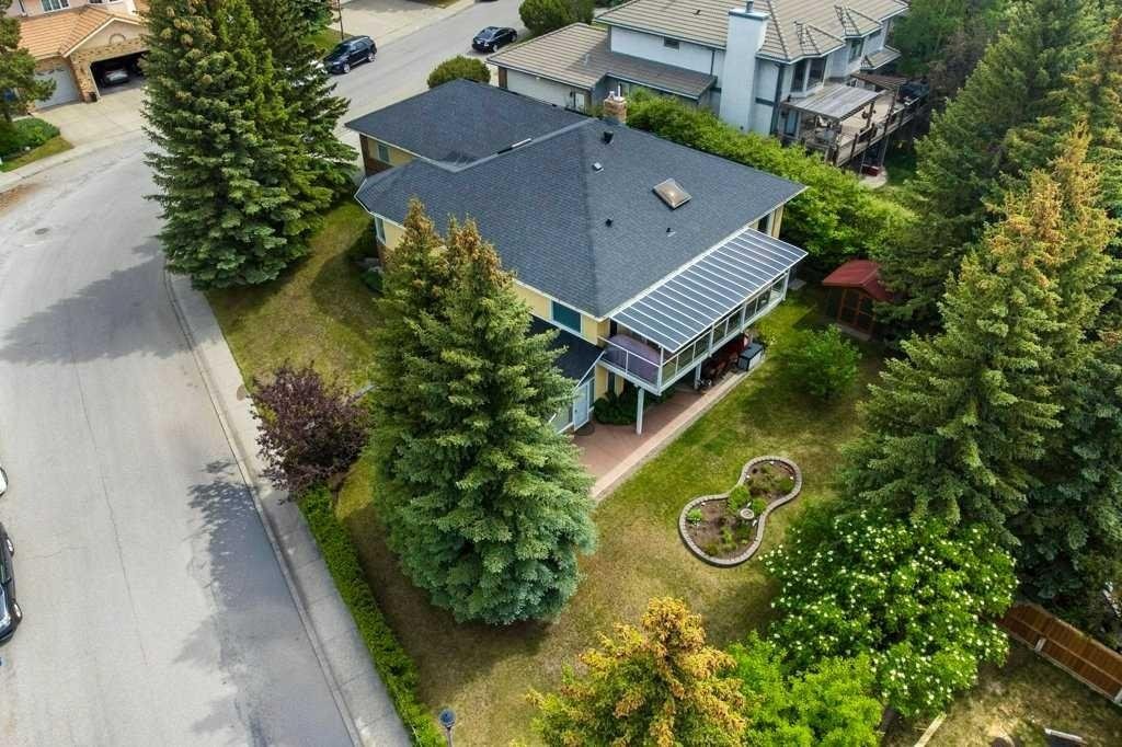 63 Edenstone Way NW, Calgary, Alberta, T3A 3Z1
