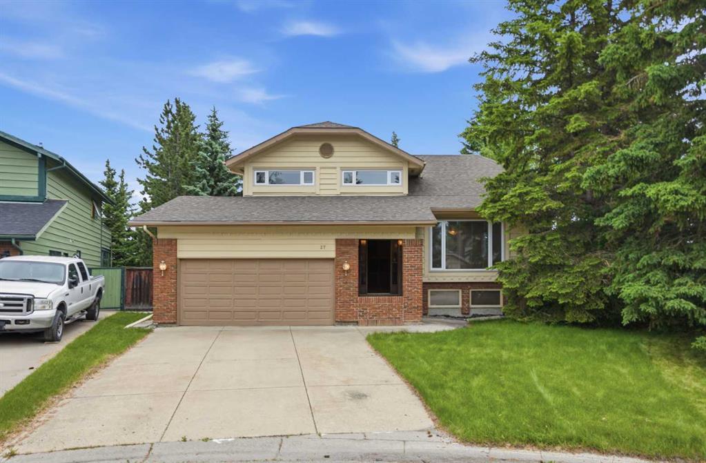 27 Woodgreen Place SW, Calgary, Alberta, T2W 4A3