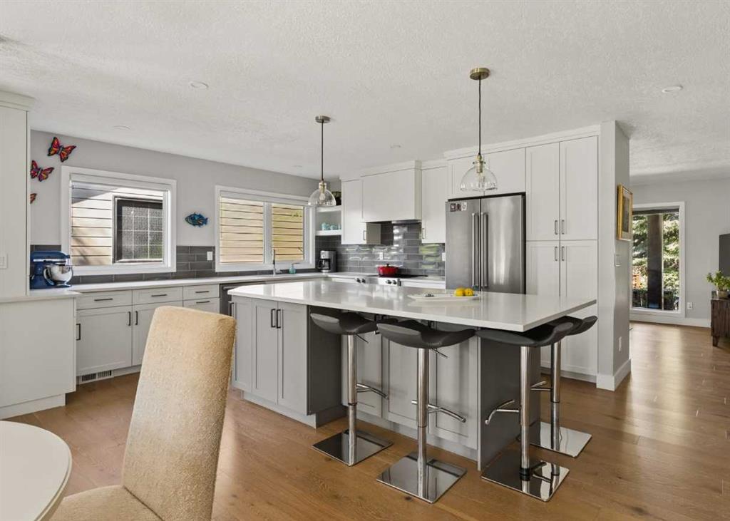 127 Parkglen Crescent SE, Calgary, Alberta, T2J 4L9