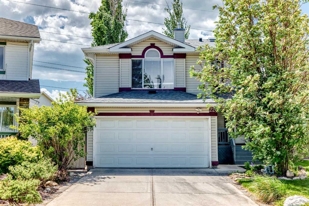 220 Shawbrooke Manor SW, Calgary, Alberta, T2Y 3L7