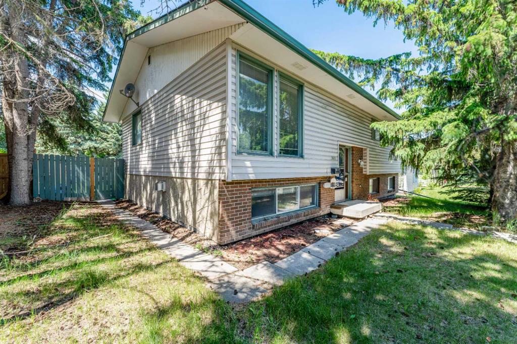 9611 24 Street SW, Calgary, Alberta, T2V 4L2