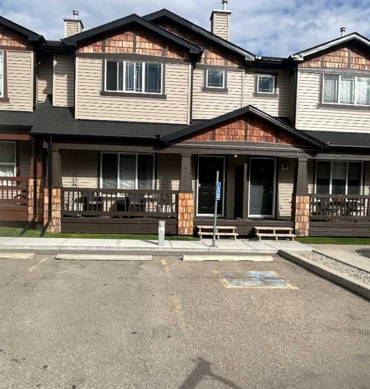 102 Panatella Park NW, Calgary, Alberta, T3K 6K4