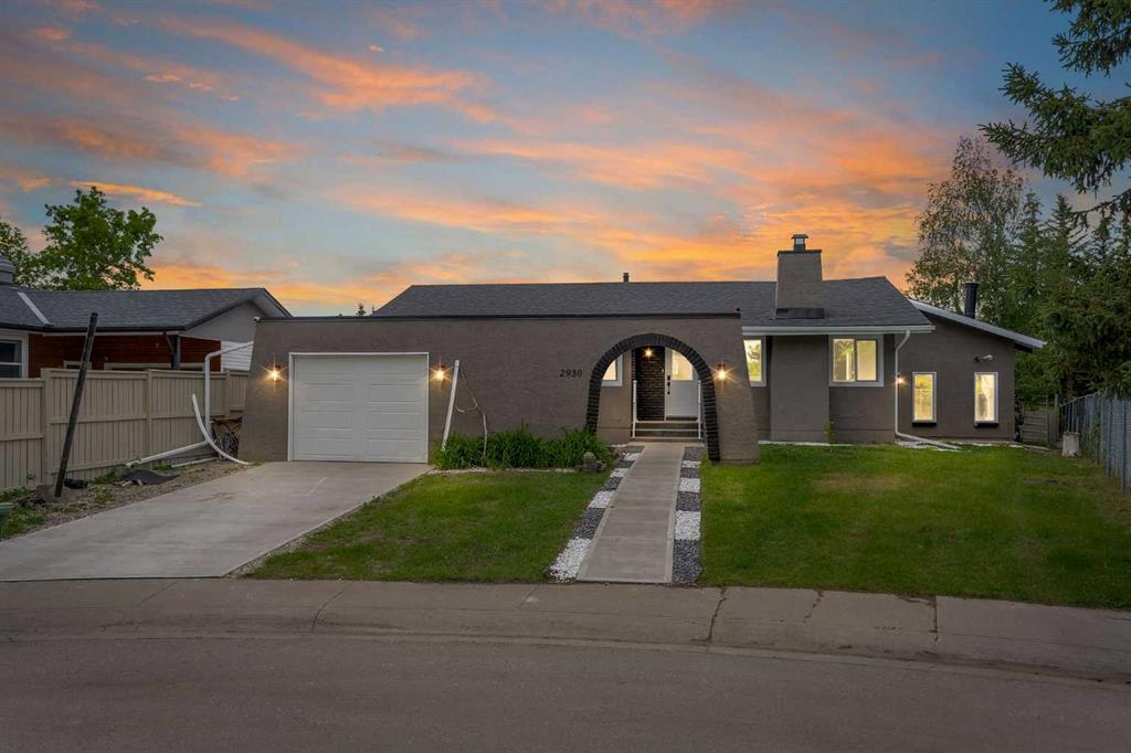 2930 Oakmoor Crescent SW, Calgary, Alberta, T2V 3Z7