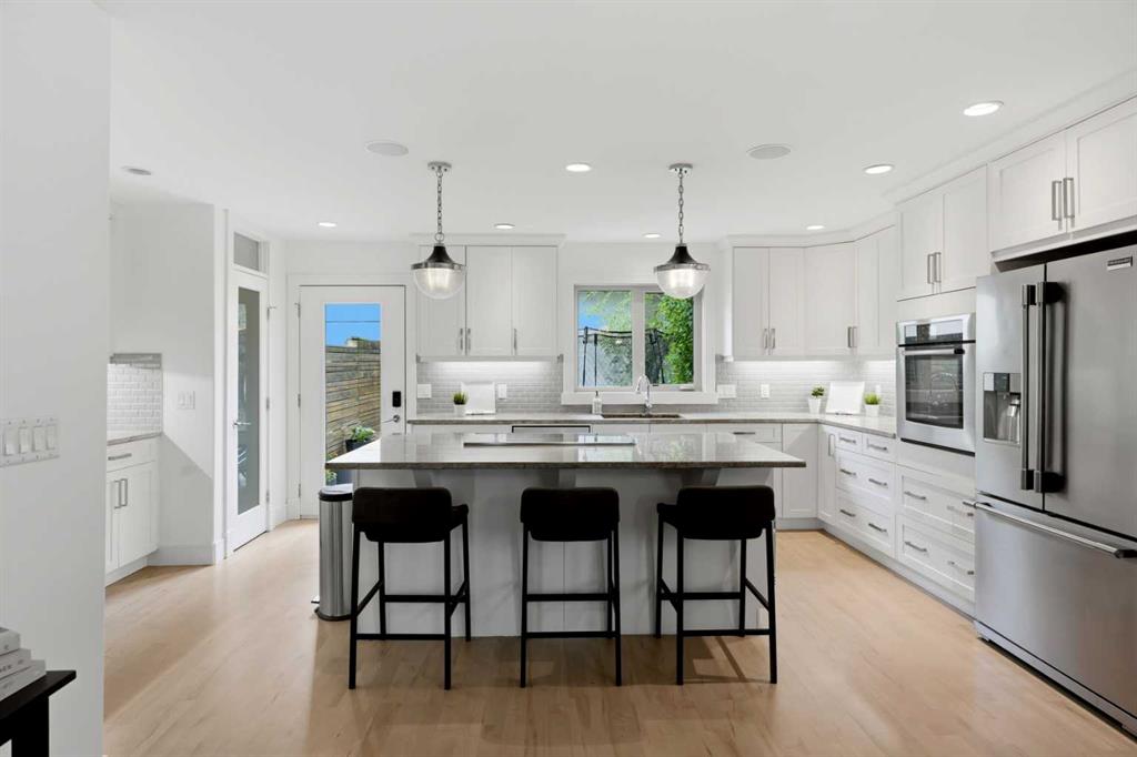 2040 31 Avenue SW, Calgary, Alberta, T2T 1T2