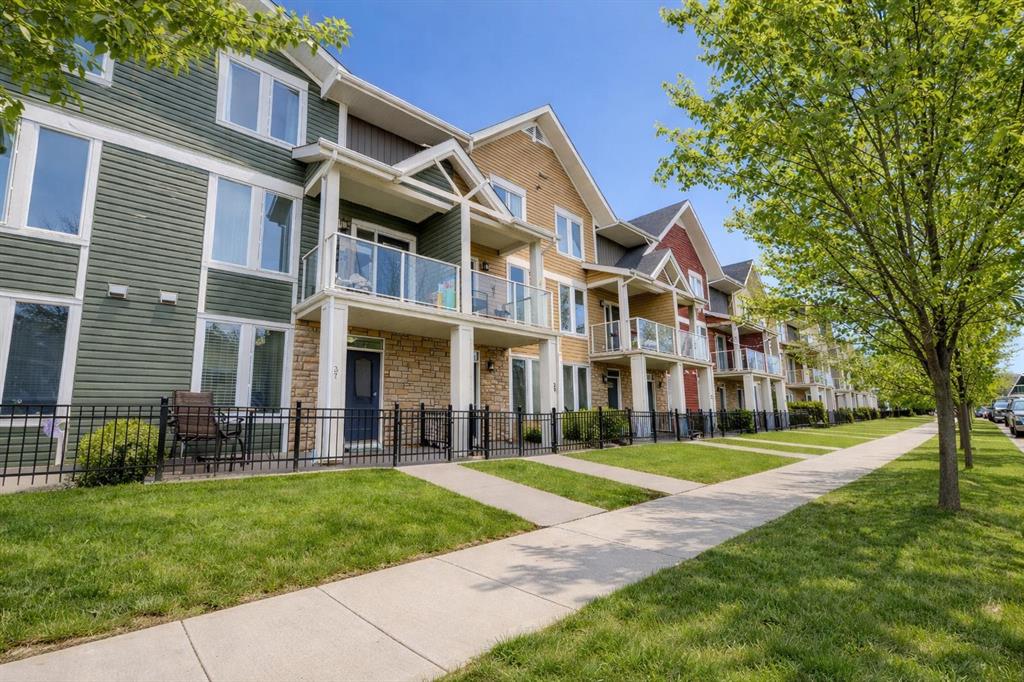 37 Auburn Bay Link SE, Calgary, Alberta, T3M 0Y5