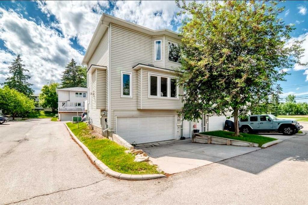 672 Killarney Glen Court SW, Calgary, Alberta, T3E 7H4
