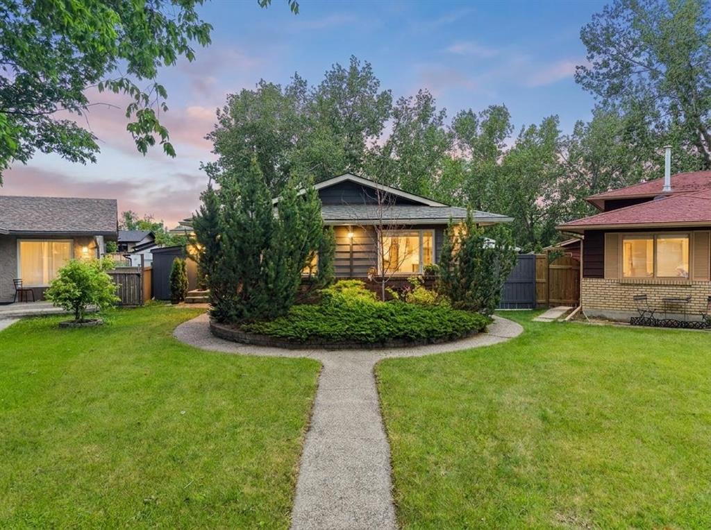 331 Midglen Place SE, Calgary, Alberta, T2X 1H8