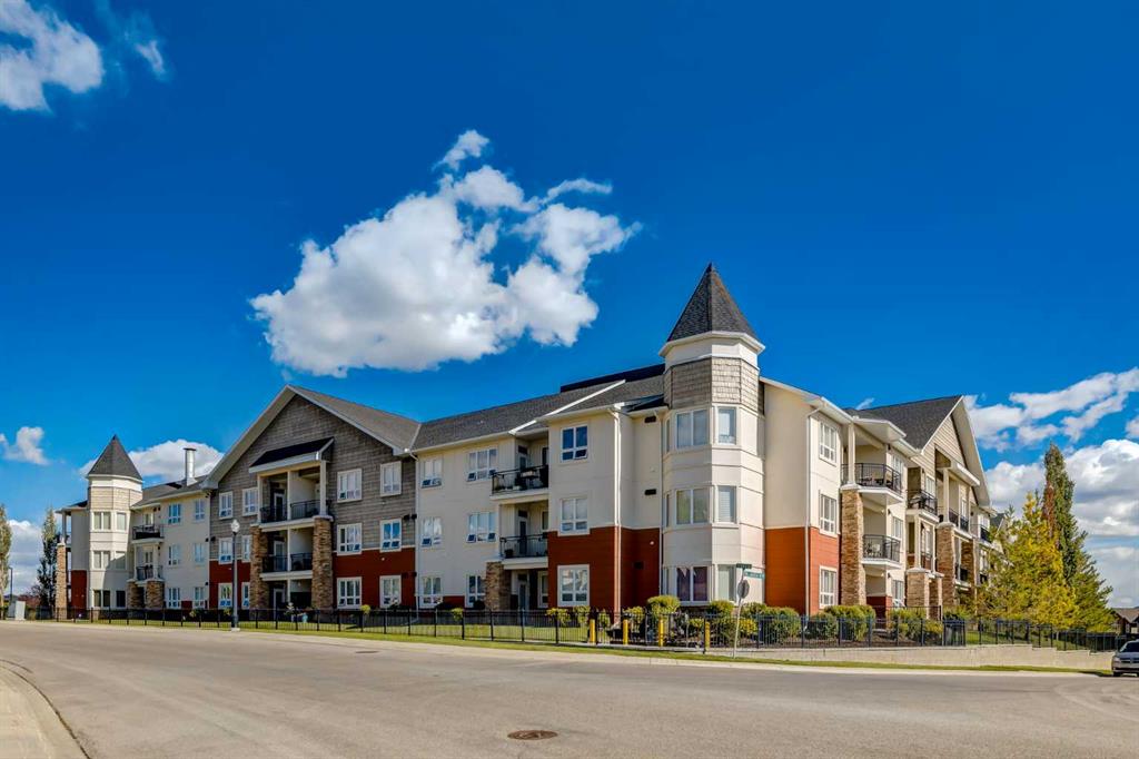#544 26 Val Gardena View SW, Calgary, Alberta, T3H 5Z5