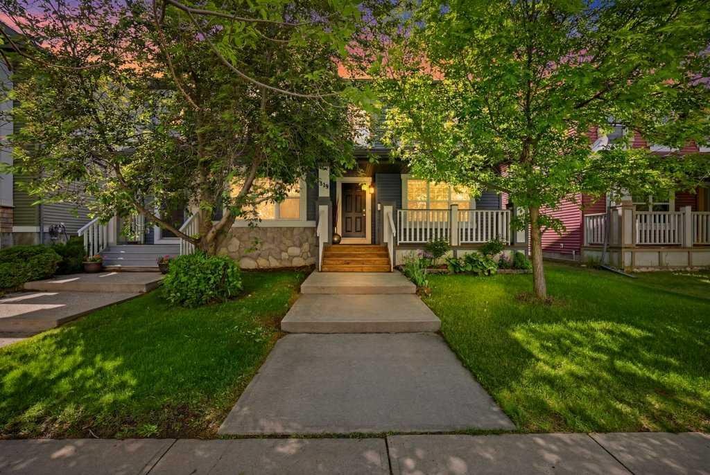 319 Everstone Drive SW, Calgary, Alberta, T2Y 5A2