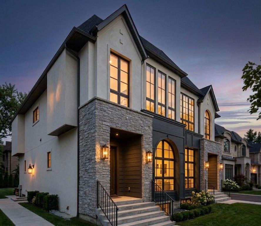 2420 21 Street NW, Calgary, Alberta, T2M 3W2