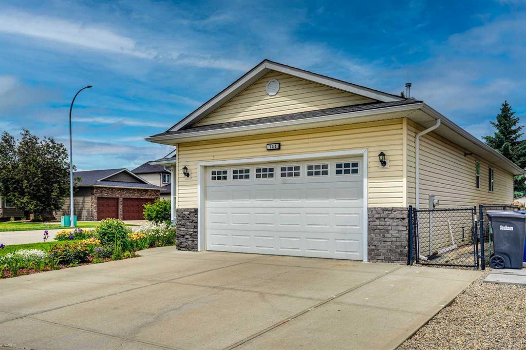 144 Hillcrest Cape, Strathmore, Alberta, T1P 0A4