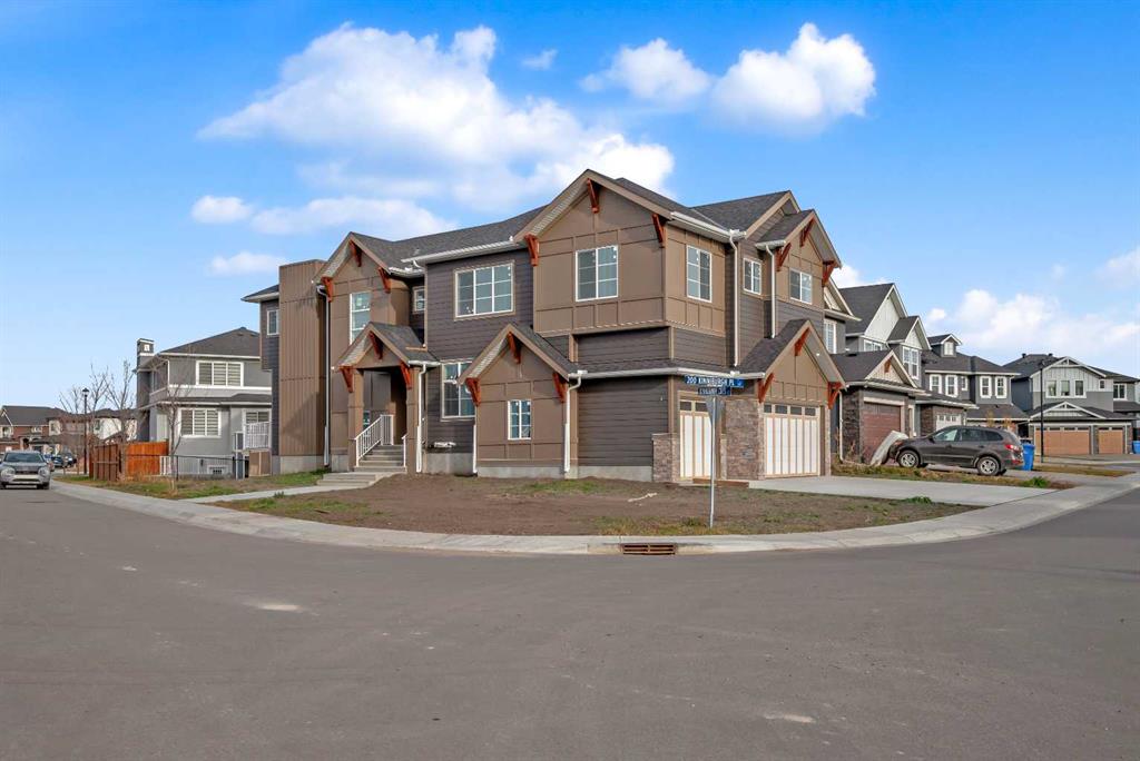 203 KINNIBURGH Place, Chestermere, Alberta, T1X 1Y1
