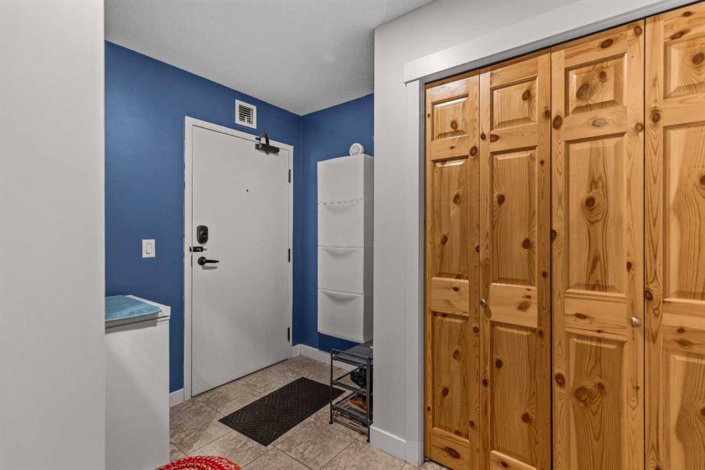 #118 300 Palliser Lane Lane, Canmore, Alberta, T1W 0H5