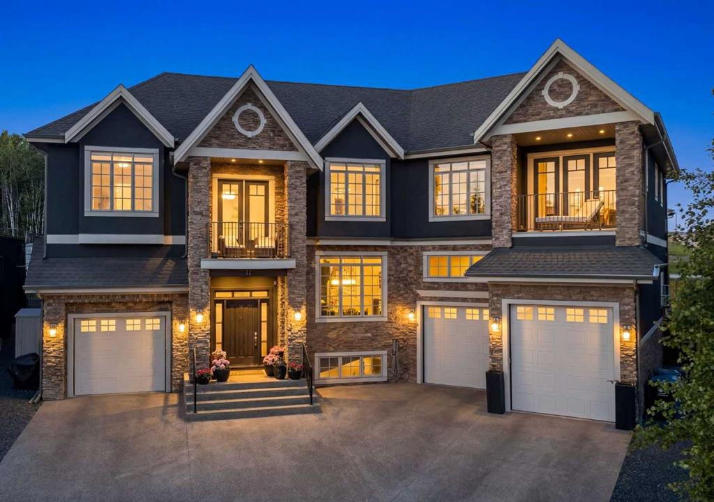 11 Elveden Place SW, Calgary, Alberta, T3H 0L1