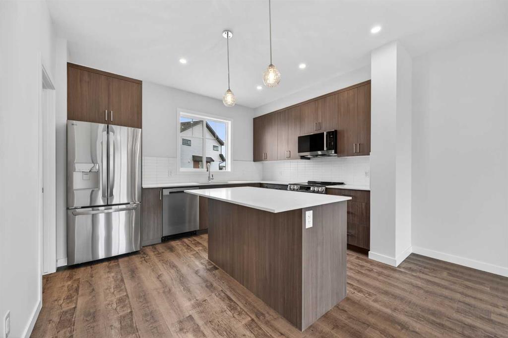 #105 28 Red Embers Plaza NE, Calgary, Alberta, T3N 2W1