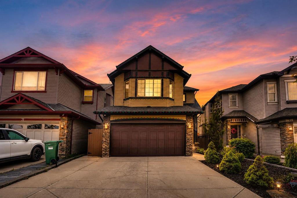 27 Brightoncrest Common SE, Calgary, Alberta, T2Z 0N8