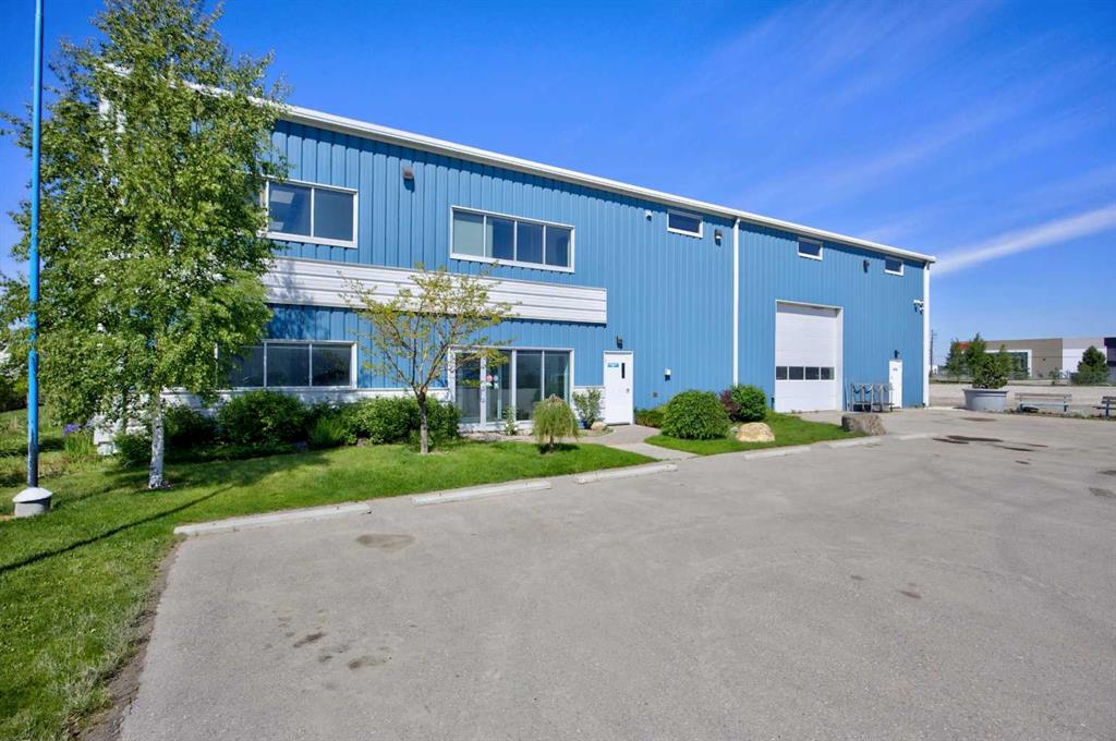 240086 Frontier Crescent, Rural Rocky View County, Alberta, T1X 0W5
