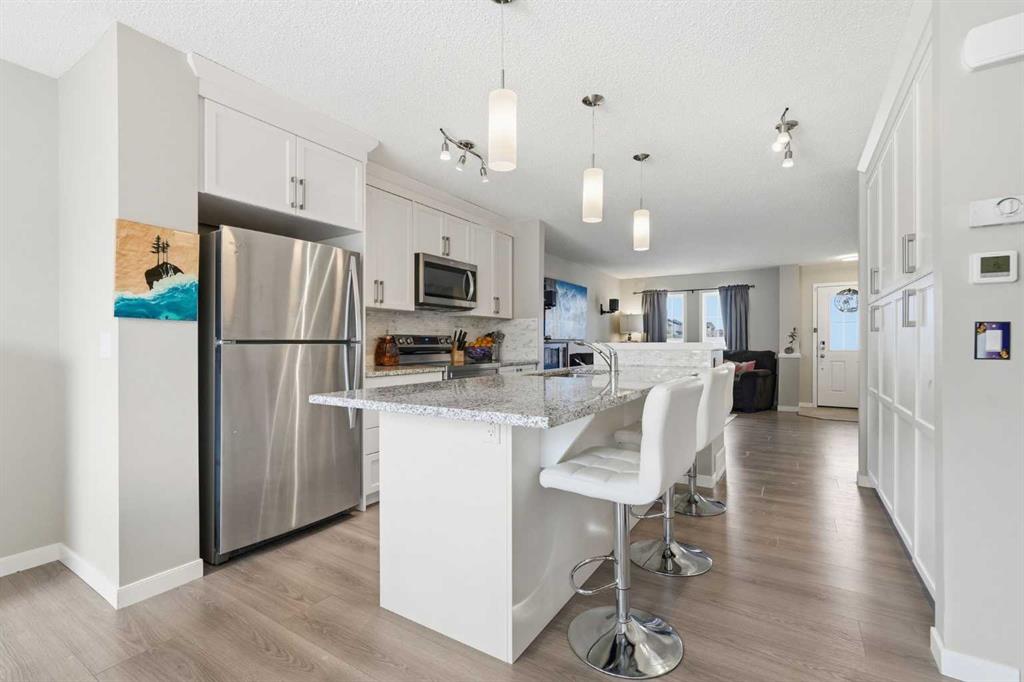 225 Fireside Drive, Cochrane, Alberta, T4C 2L4