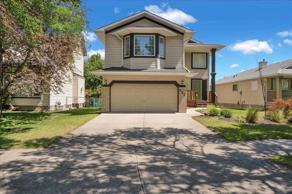 252 Woodhaven Drive, Okotoks, Alberta, T1S 1S8