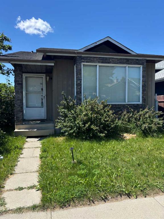 31 Martindale Close NE, Calgary, Alberta, T3J 2V2