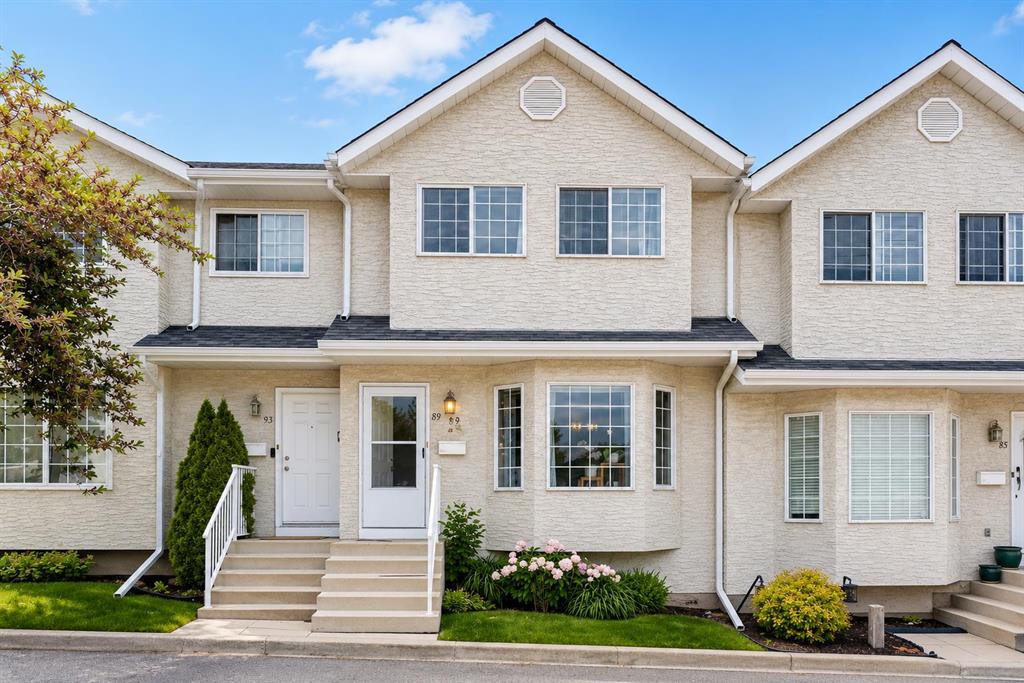 89 Bedford Manor NE, Calgary, Alberta, T3K 4B8