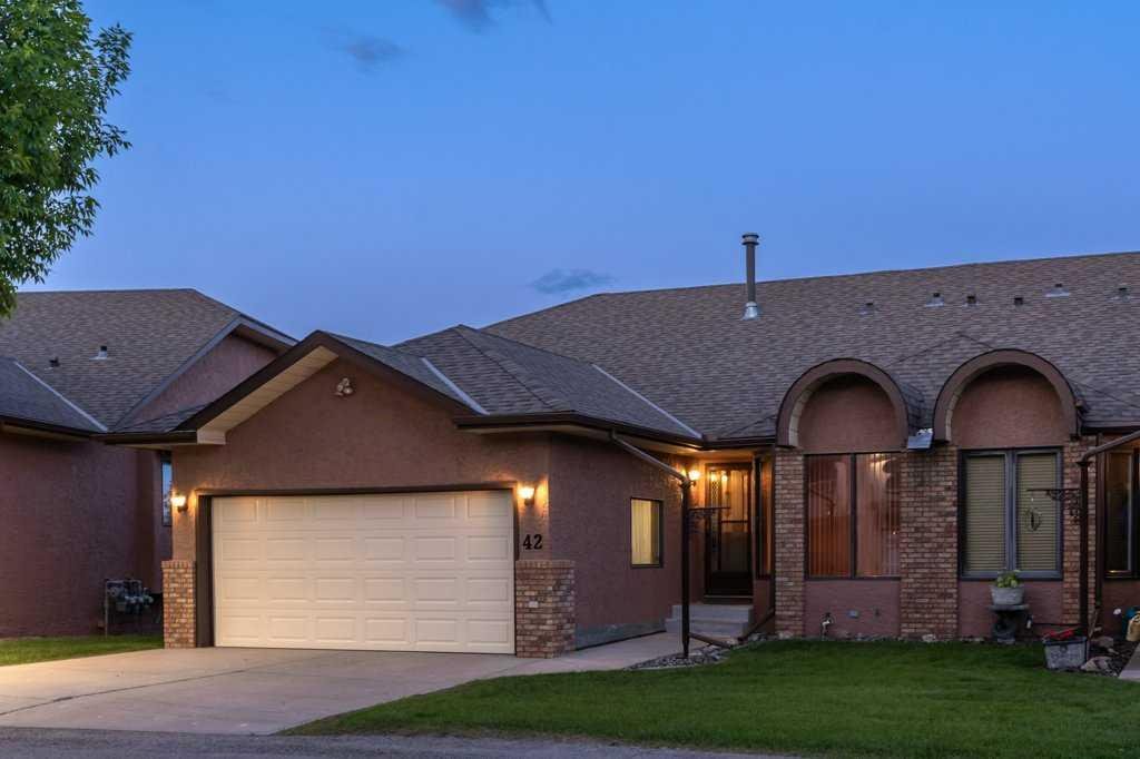 42 Edgeland Close NW, Calgary, Alberta, T3A 3B1
