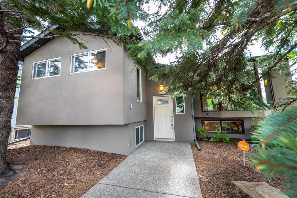 16 Rundleson Way NE, Calgary, Alberta, T1Y 3N6