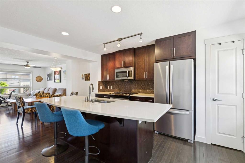 27 Aspen Hills Green SW, Calgary, Alberta, T3H 0H6