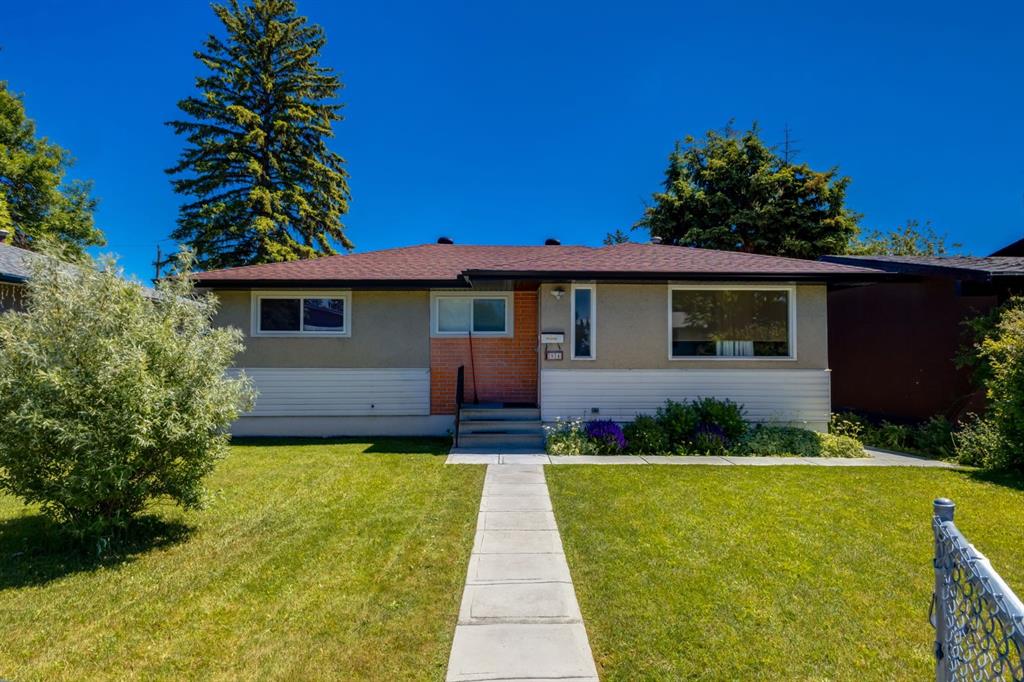 2024 43 Street SE, Calgary, Alberta, T2B 1H4