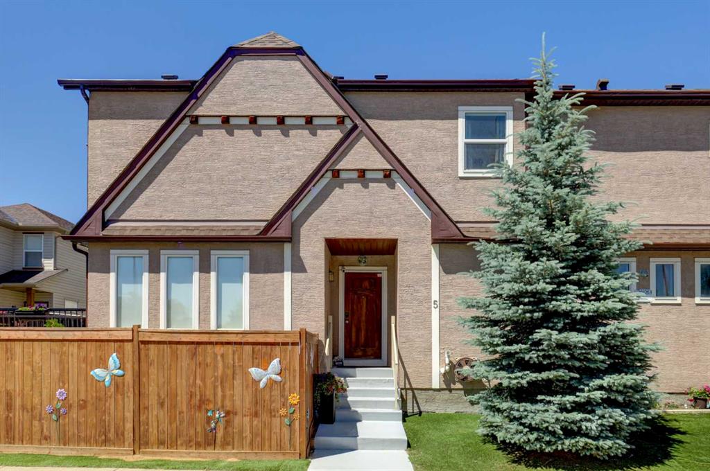5 Covecreek Mews NE, Calgary, Alberta, T3K0V8