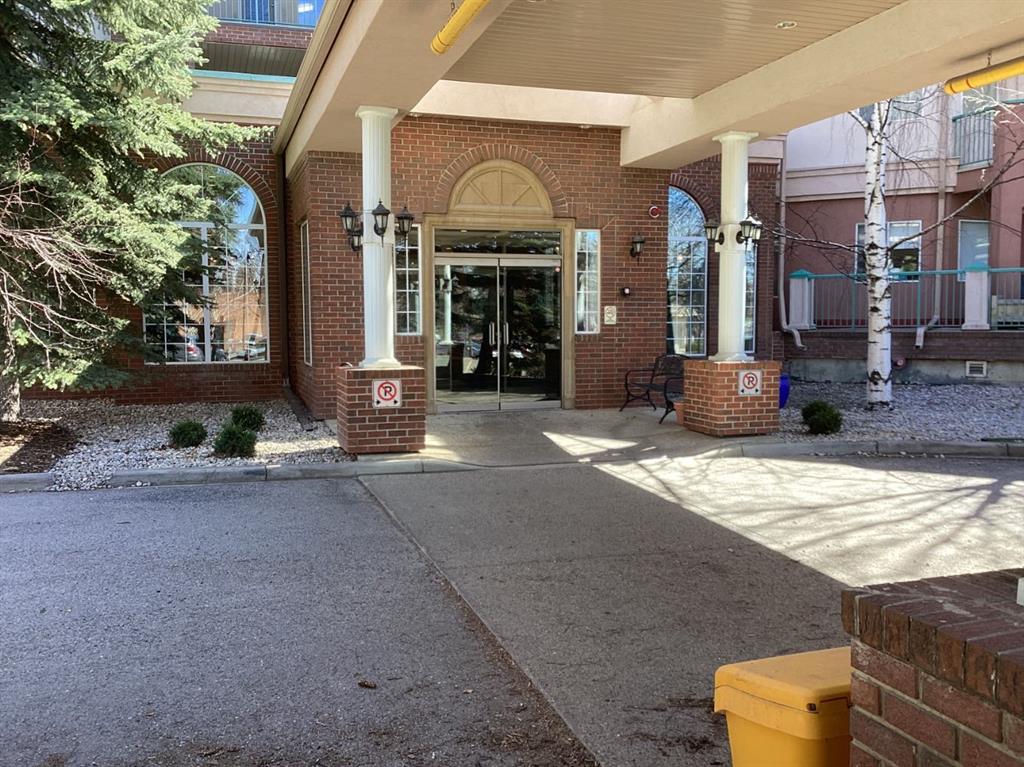 #302 200 Lincoln Way SW, Calgary, Alberta, T3E 7G7
