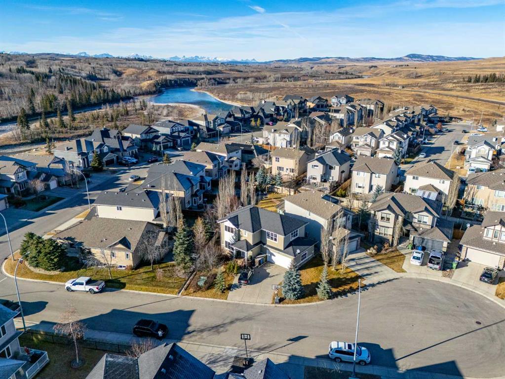 142 West Pointe Circle, Cochrane, Alberta, T4C 0C2