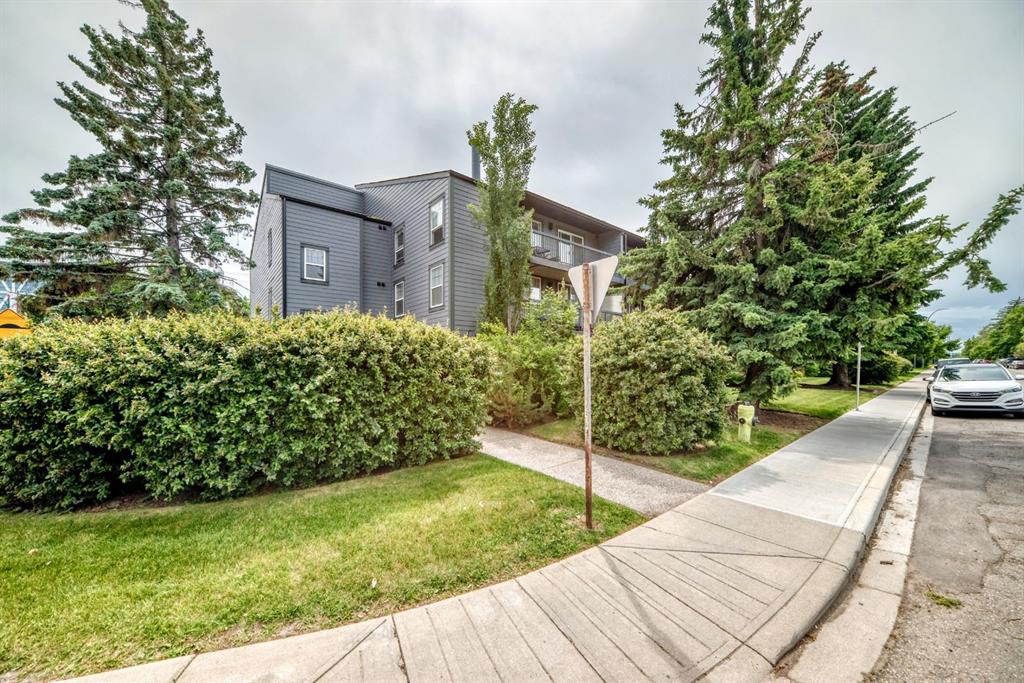 #304 1301 17 Avenue NW, Calgary, Alberta, T2M 0R2