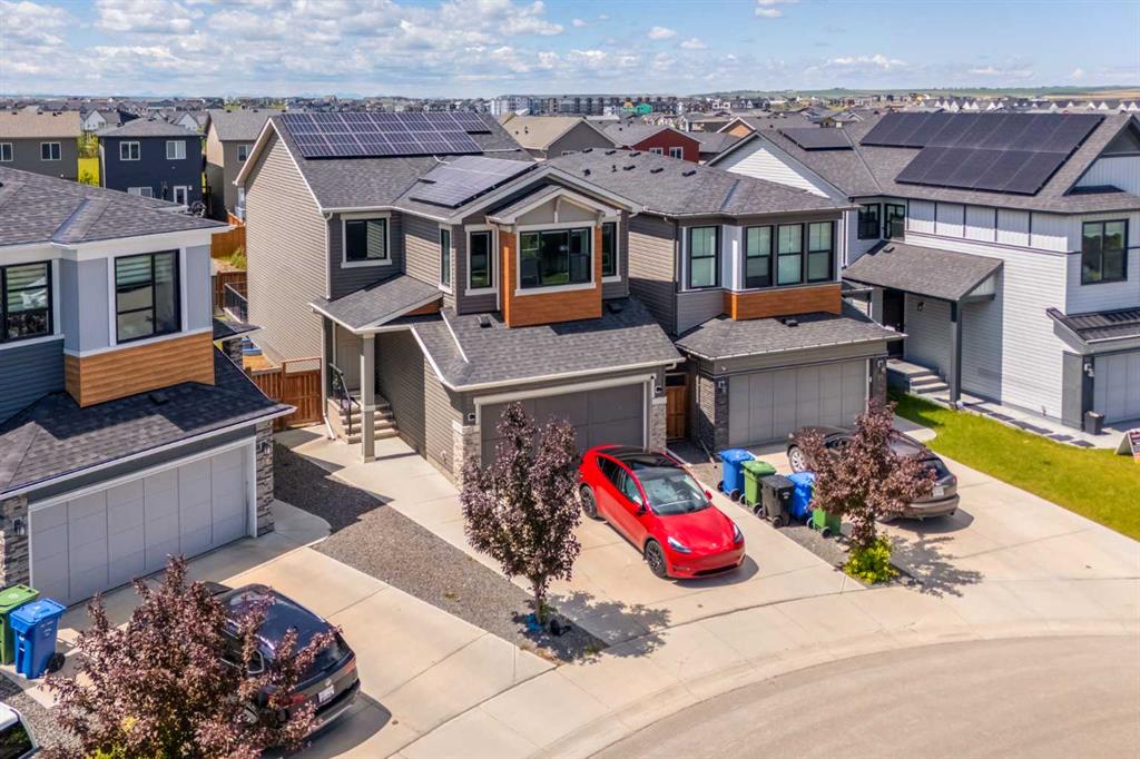 35 Howse Manor NE, Calgary, Alberta, T3P 0X2