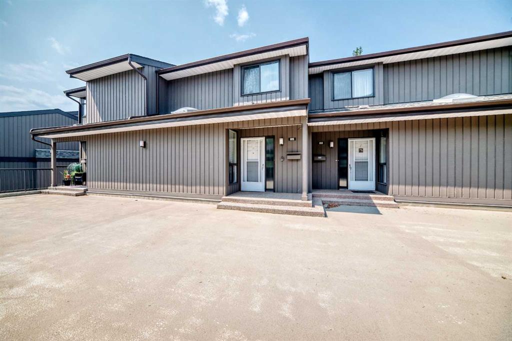 #815 3240 66 Avenue SW, Calgary, Alberta, T3E 6M5