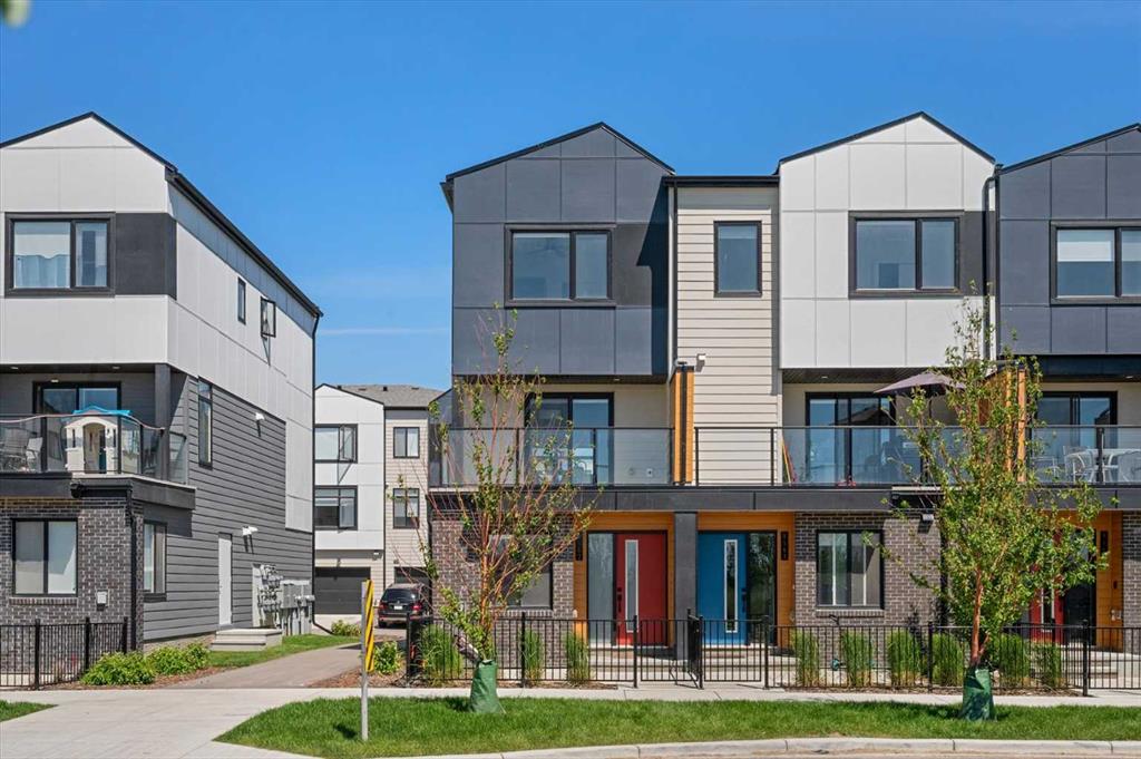 8562 19 Avenue SE, Calgary, Alberta, T2A 0M8