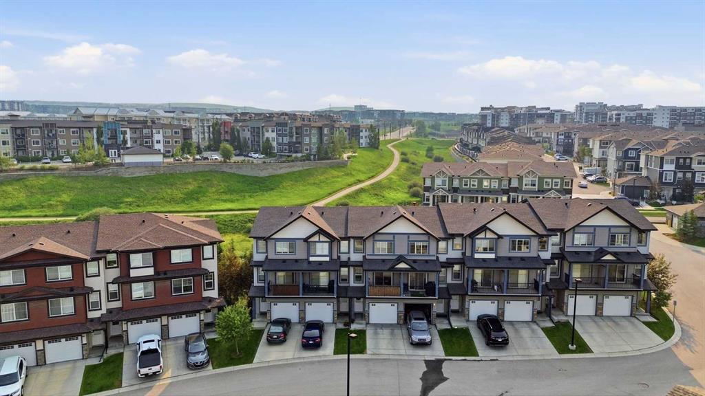 445 Sage Hill Grove NW, Calgary, Alberta, T3R 0Z8