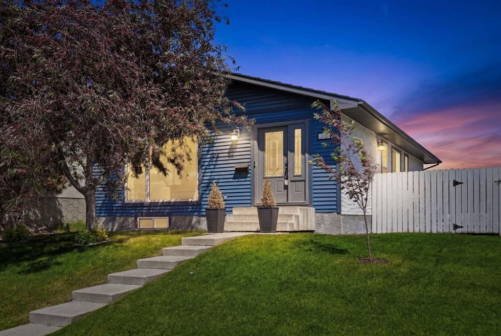 312 Penworth Way SE, Calgary, Alberta, T2A 4G2