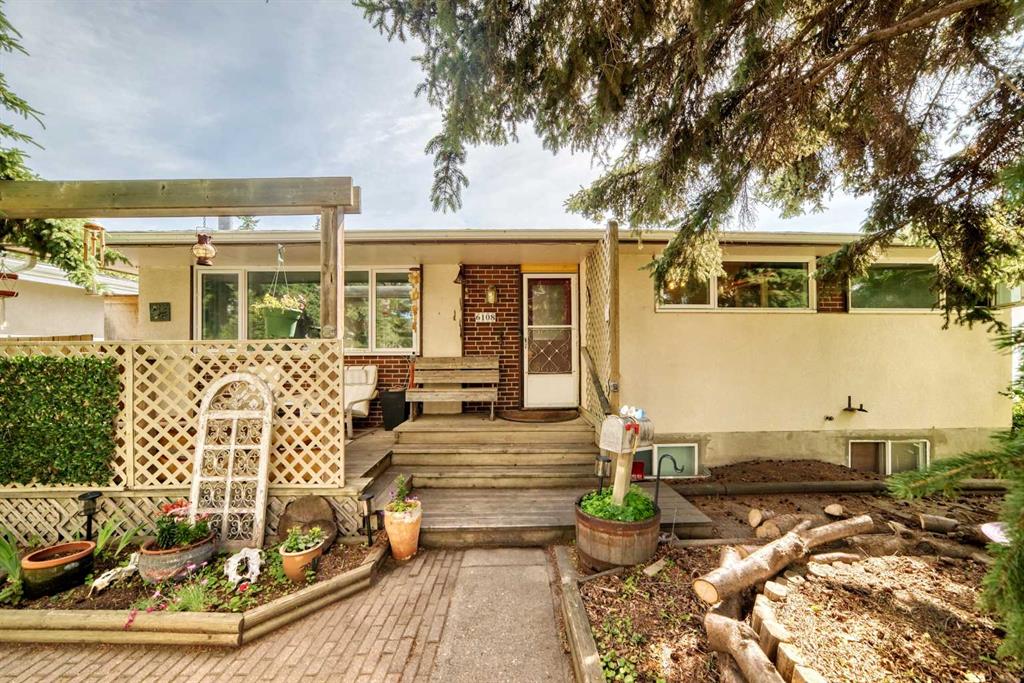 6108 Lloyd Crescent SW, Calgary, Alberta, T3E 5V7