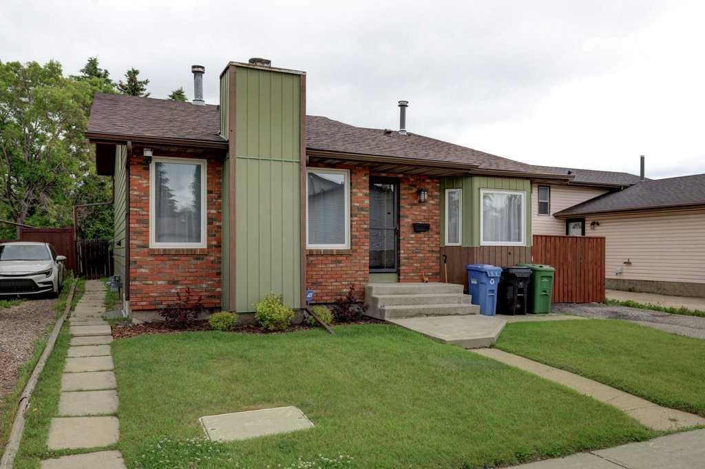 376 Whitlock Way NE, Calgary, Alberta, T1Y 5C7