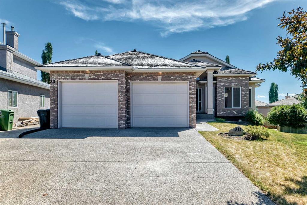 311 Royal Crest Bay NW, Calgary, Alberta, T3G4M3