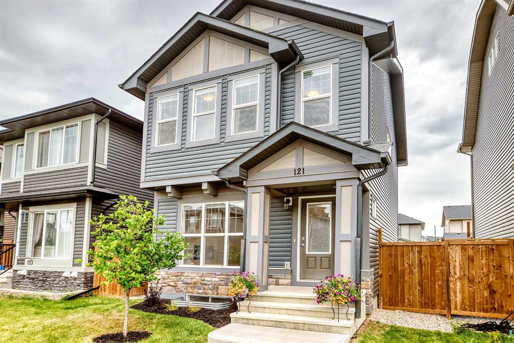 121 Palomino Street, Cochrane, Alberta, T4C 2P8