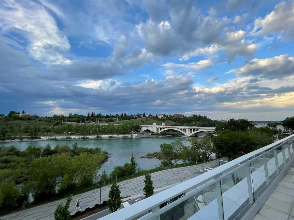 #501 128 Waterfront Court SW, Calgary, Alberta, T2P 1K9
