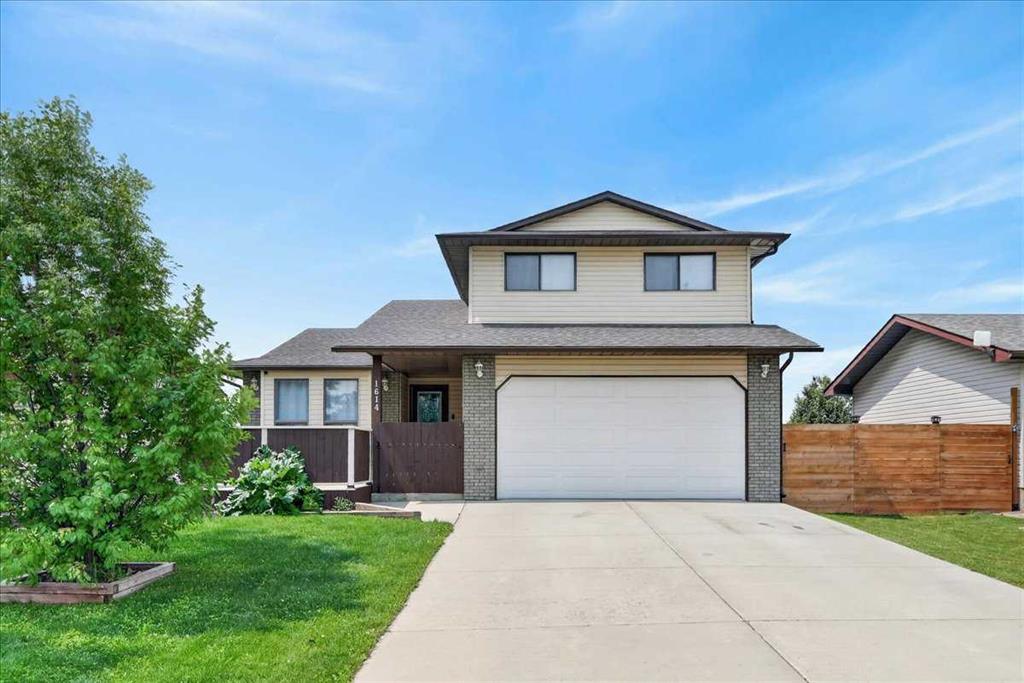 1614 Harrison Street, Crossfield, Alberta, T0M0S0