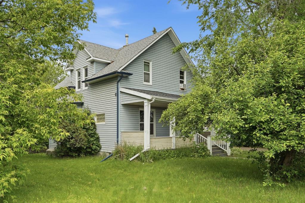 651 10 Avenue, Carstairs, Alberta, T0M0N0