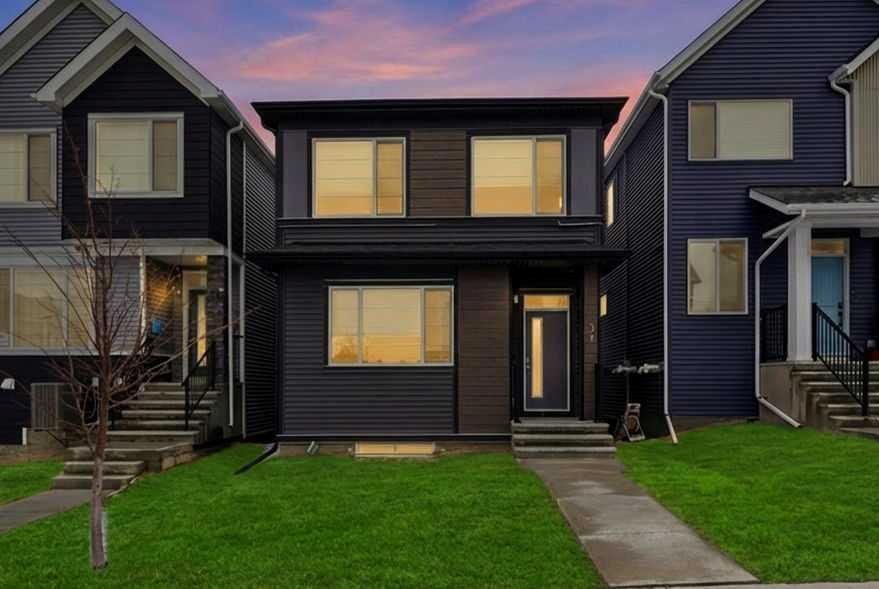 34 Aquila Way NW, Calgary, Alberta, T3R 1Z6