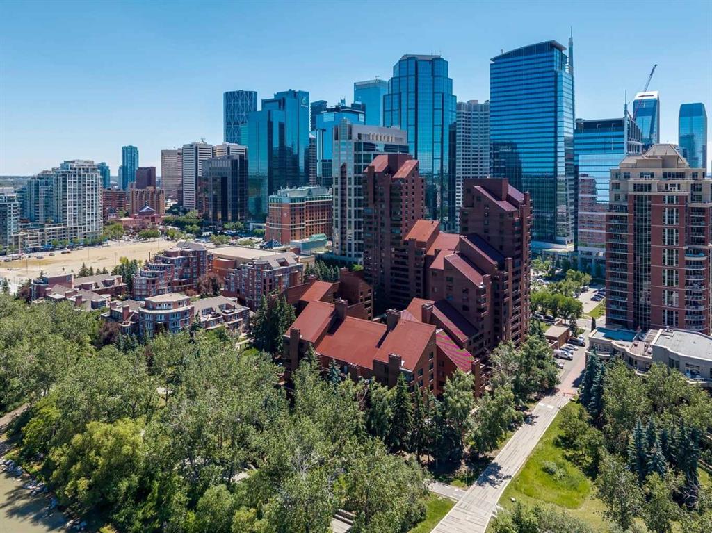 #301H 500 Eau Claire Avenue SW, Calgary, Alberta, T2P 3R8